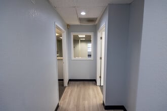 6215 N Fresno St, Fresno, CA à louer Photo intérieure- Image 2 de 16