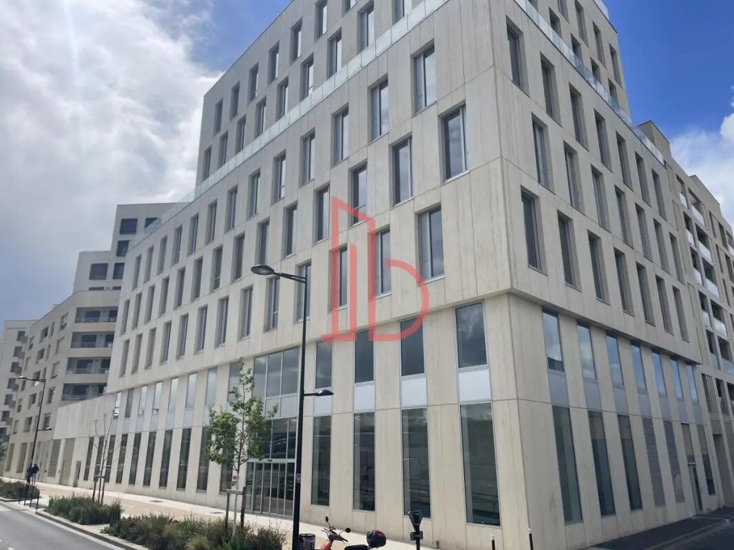 Bureau dans Bordeaux à louer Photo du bâtiment- Image 1 de 8