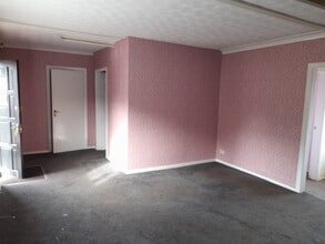 8-9 Talbot Sq, Cleobury Mortimer for lease Interior Photo- Image 2 of 6