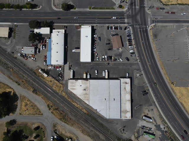 518 E 1st Ave, Kennewick, WA à louer - Photo du bâtiment - Image 2 de 11