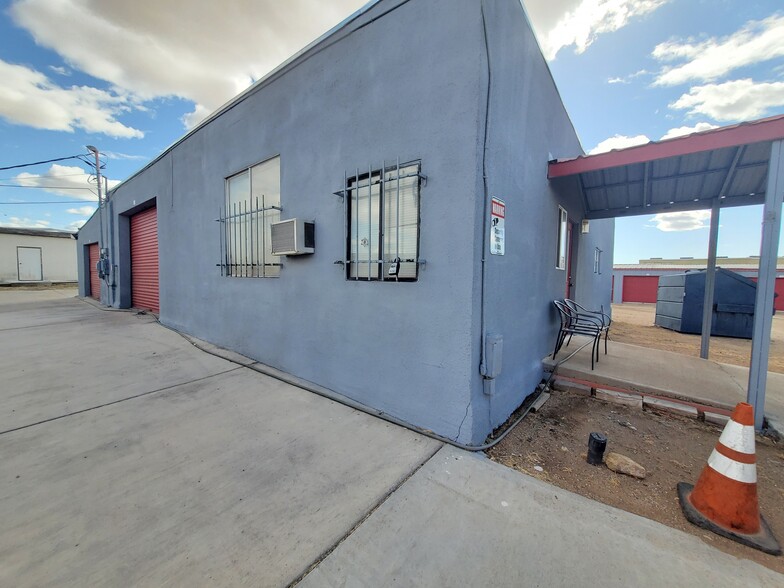 3890 Sunshine Dr, Kingman, AZ for lease - Building Photo - Image 2 of 3