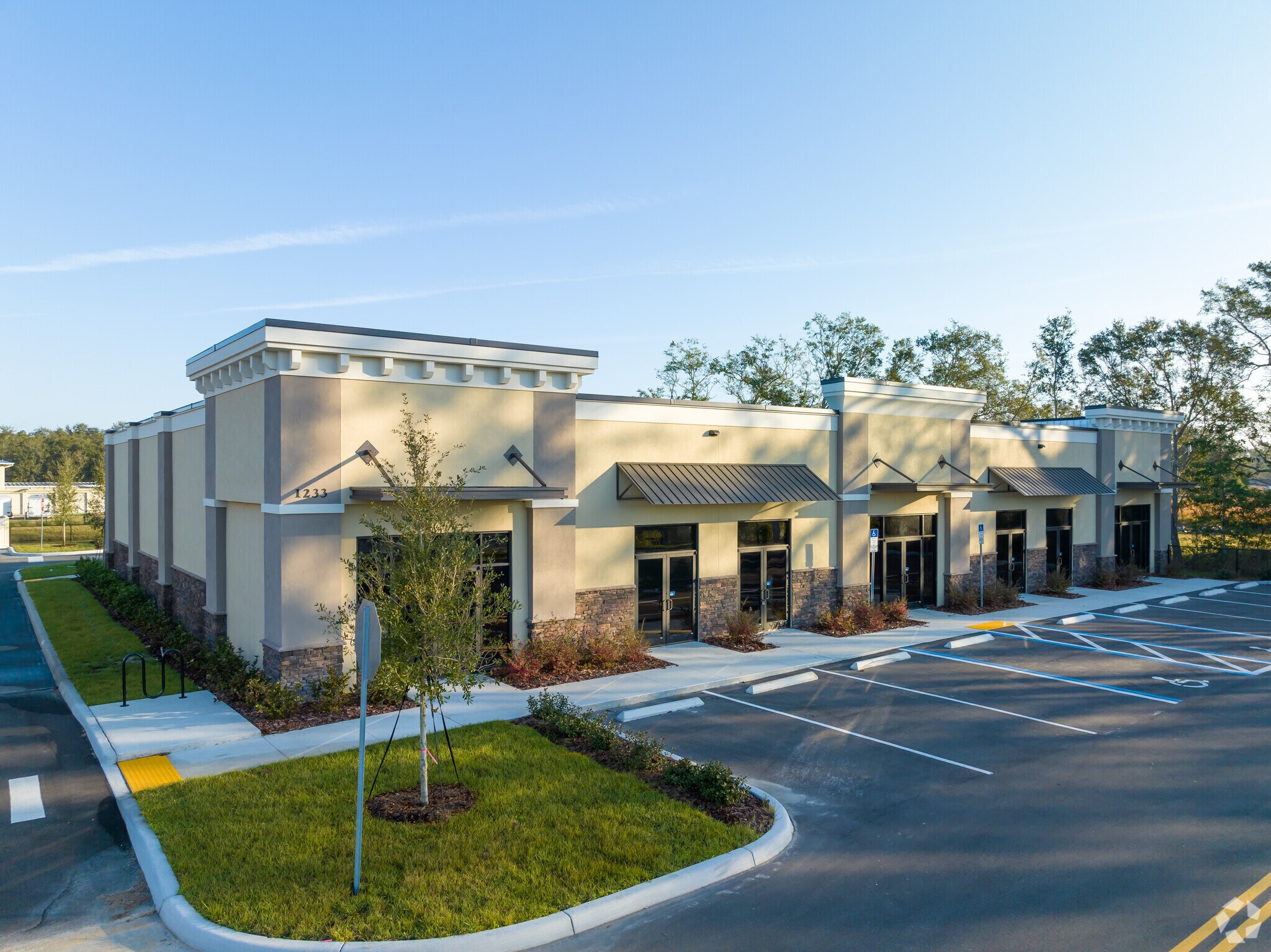 1233 & 1239 W Broad St, Groveland, FL à louer Photo du bâtiment- Image 1 de 5