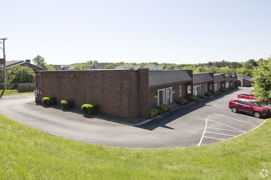 1300-1319 Central Ct, Hermitage, TN for lease - Building Photo - Image 3 of 7