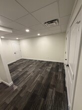 600-640 N Old Woodward Ave, Birmingham, MI for lease Interior Photo- Image 1 of 6