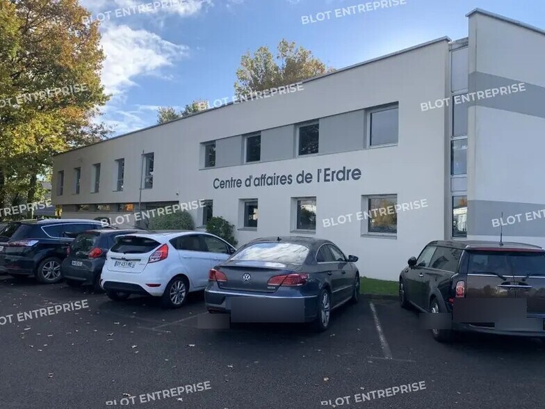 2 Rue De Thessalie, La Chapelle-sur-Erdre à vendre - Photo du bâtiment - Image 2 de 15