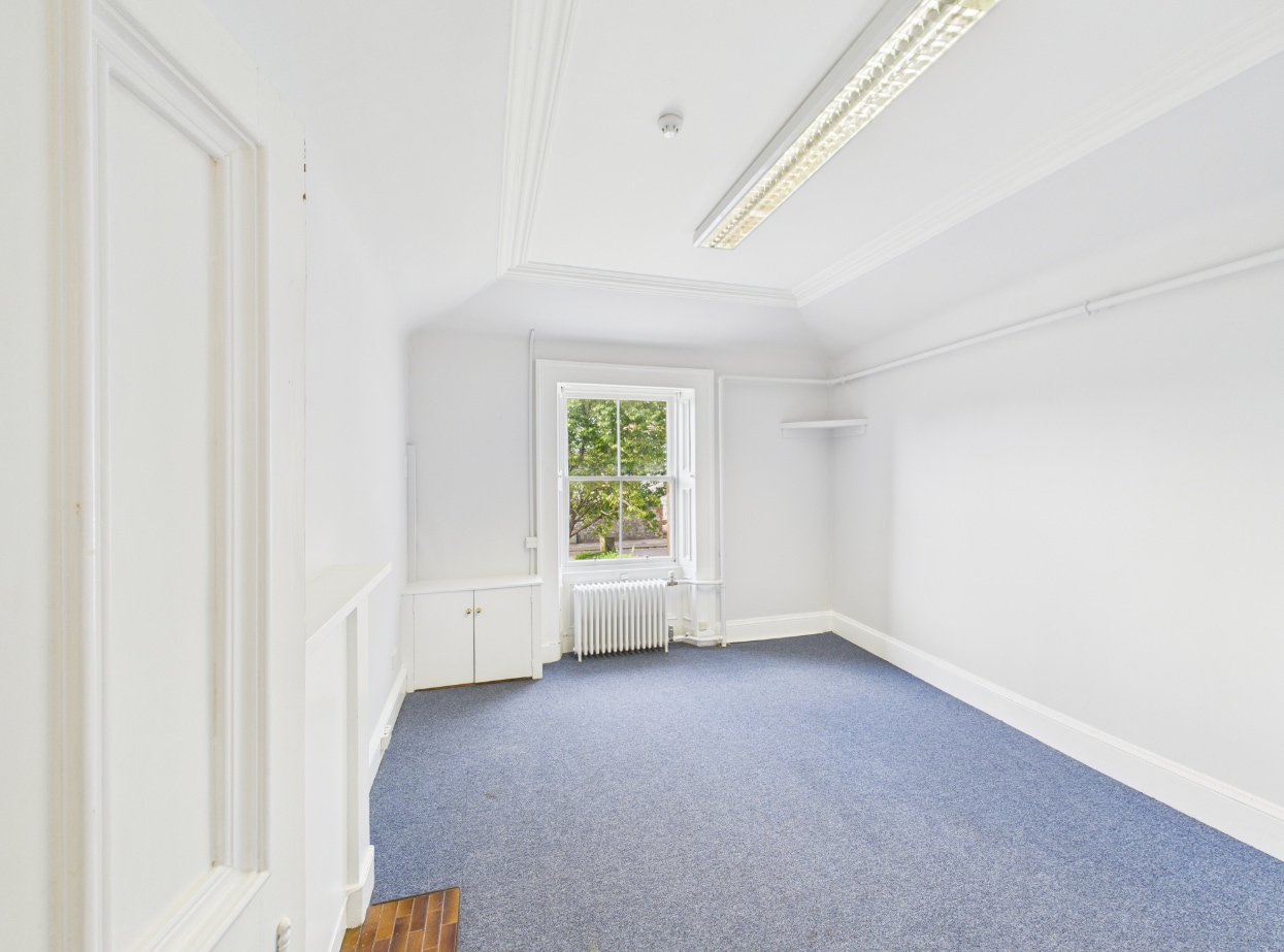 1 Racecourse Rd, Ayr for lease Interior Photo- Image 1 of 6