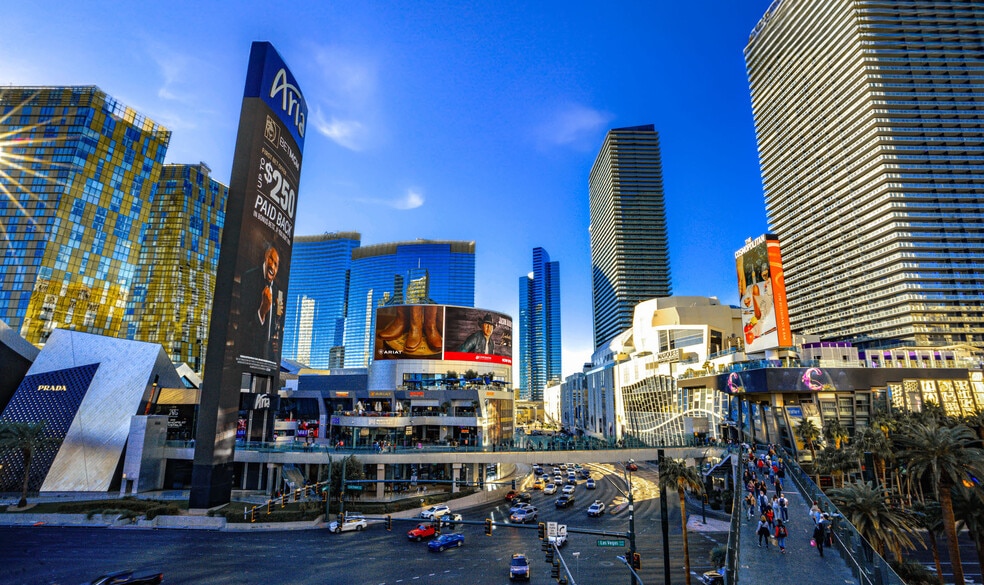 3716 Las Vegas Blvd S, Las Vegas, NV à louer - Photo du bâtiment - Image 2 de 7