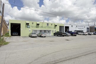 Plus de détails pour 1675-1677 W 31st Pl, Hialeah, FL - Industriel à vendre
