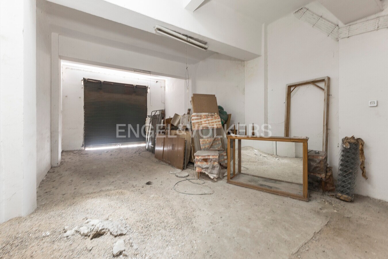 Barcelona, BAR 08027 - Unit - -  - Interior Photo - Image 1 of 13