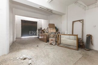 Plus de détails pour Multi-résidentiel à vendre