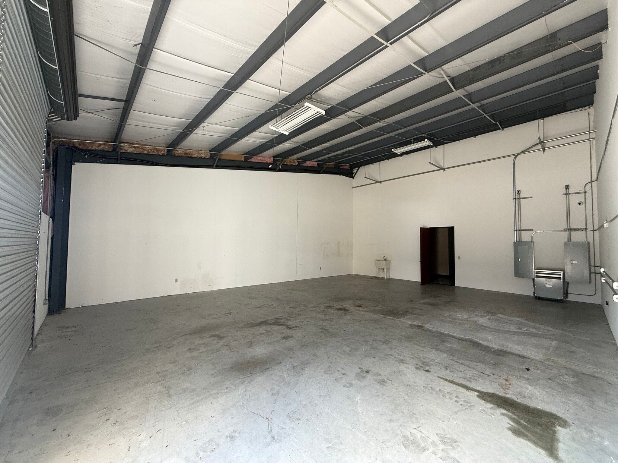 15349 Summit Park Dr, Montgomery, TX for lease Interior Photo- Image 1 of 4