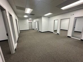 200-240 Cobb Pky N, Marietta, GA à louer Photo intérieure- Image 2 de 3