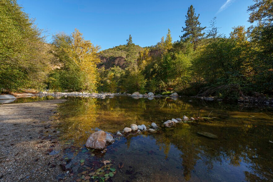 47275 Arroyo Seco Rd, Greenfield, CA à vendre - Photo du bâtiment - Image 2 de 21