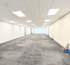 4055 Technology Forest Blvd, The Woodlands, TX for lease Interior Photo- Image 1 of 8