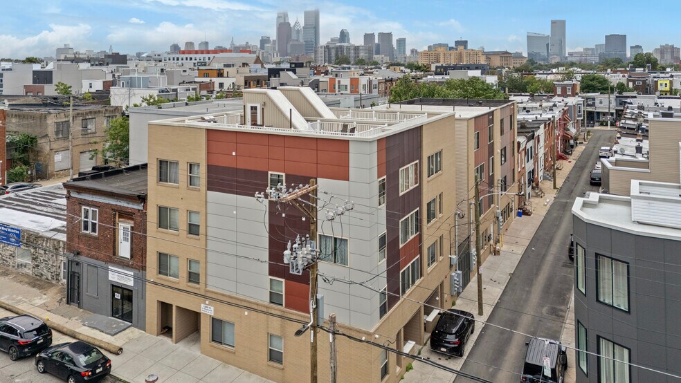 1257-71 N Newkirk Street portefeuille de 3 propriétés à vendre sur LoopNet.ca - Photo du bâtiment - Image 3 de 4