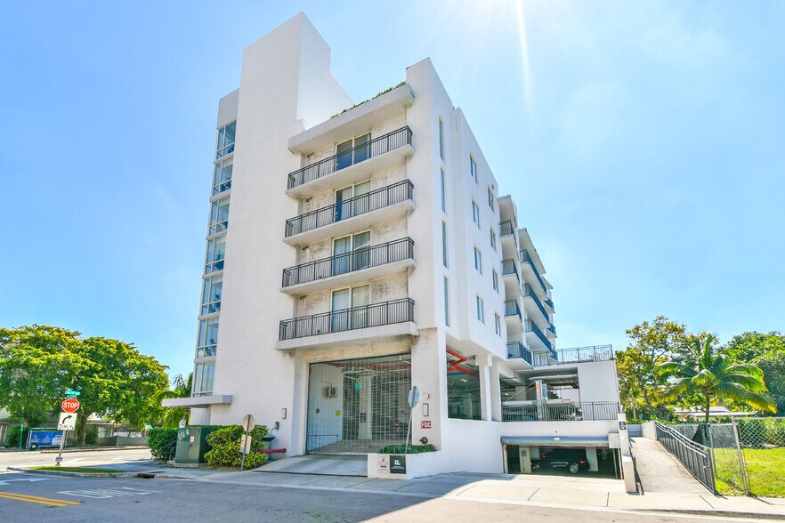 1710 SW 27th Ave, Miami, FL à vendre - Photo du bâtiment - Image 3 de 17