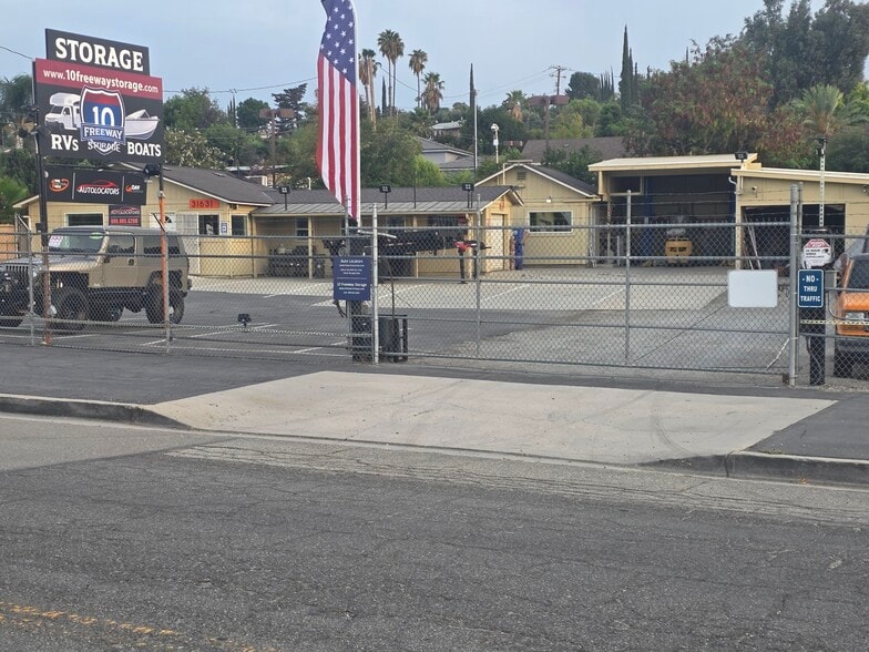 31631 Outer Highway 10, Redlands, CA for lease - Building Photo - Image 1 of 15