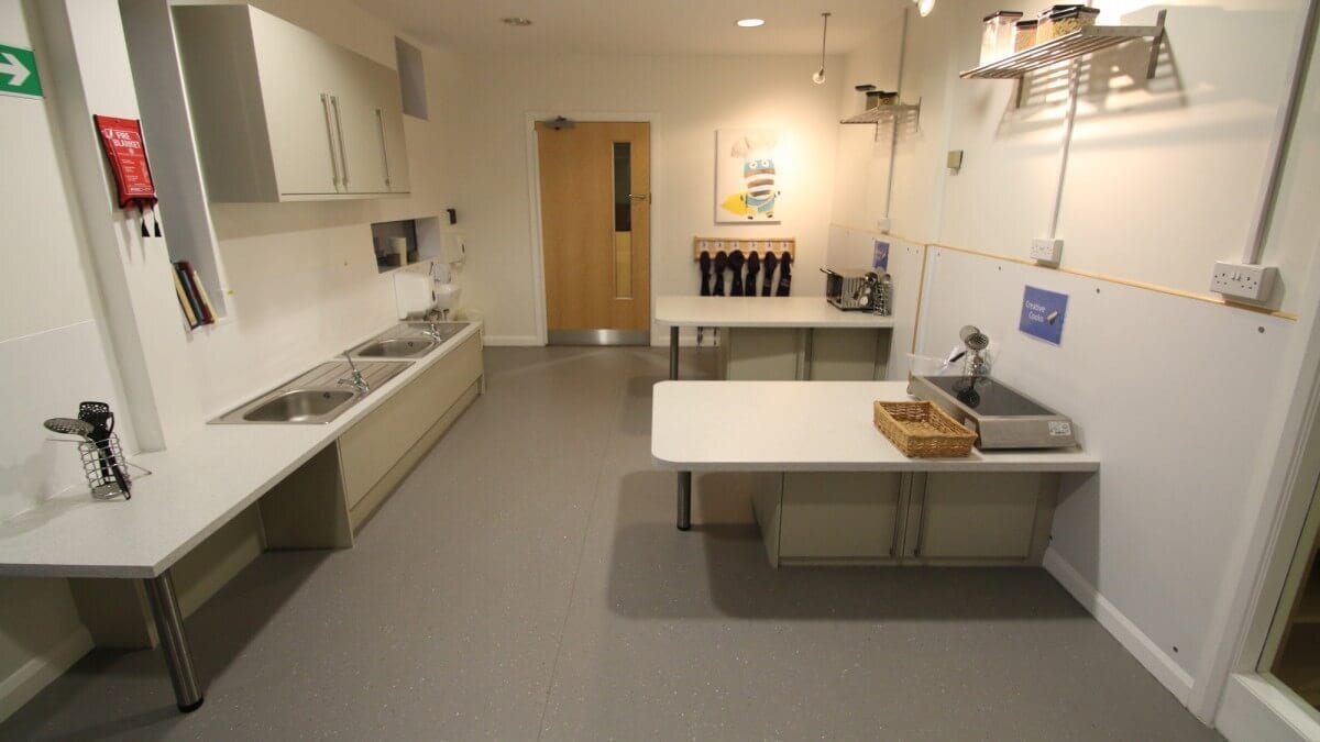 2 Printers Av, Watford for lease Interior Photo- Image 1 of 2