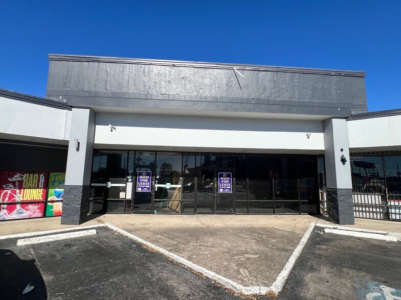 1020 W FM-1960, Houston, TX à louer - Photo du bâtiment - Image 3 de 4