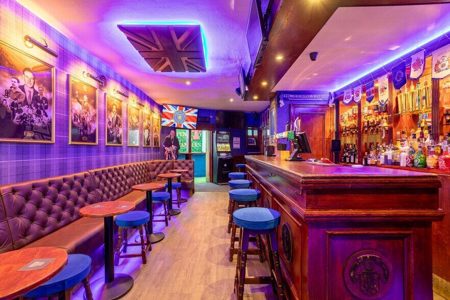 1-3B Union St, Larkhall à vendre - Photo intérieure - Image 2 de 62