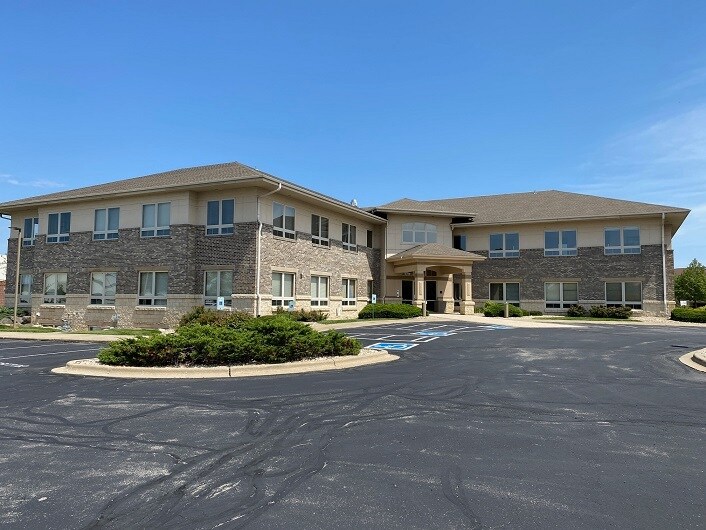 2923 Marketplace Dr, Madison, WI for lease Primary Photo- Image 1 of 6