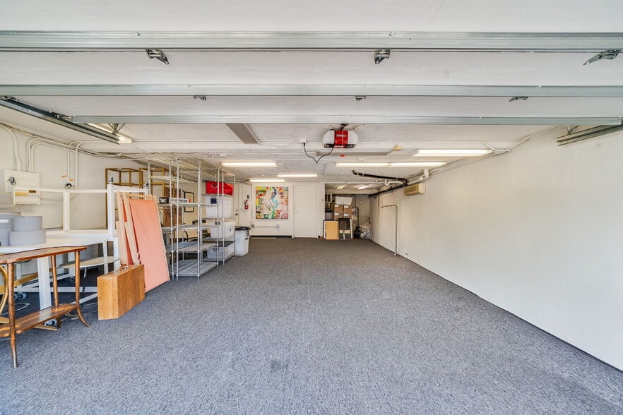 385 2nd St, Laguna Beach, CA à vendre - Photo du bâtiment - Image 3 de 14