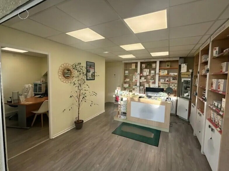 Office in Castries for lease - Interior Photo - Image 2 of 6