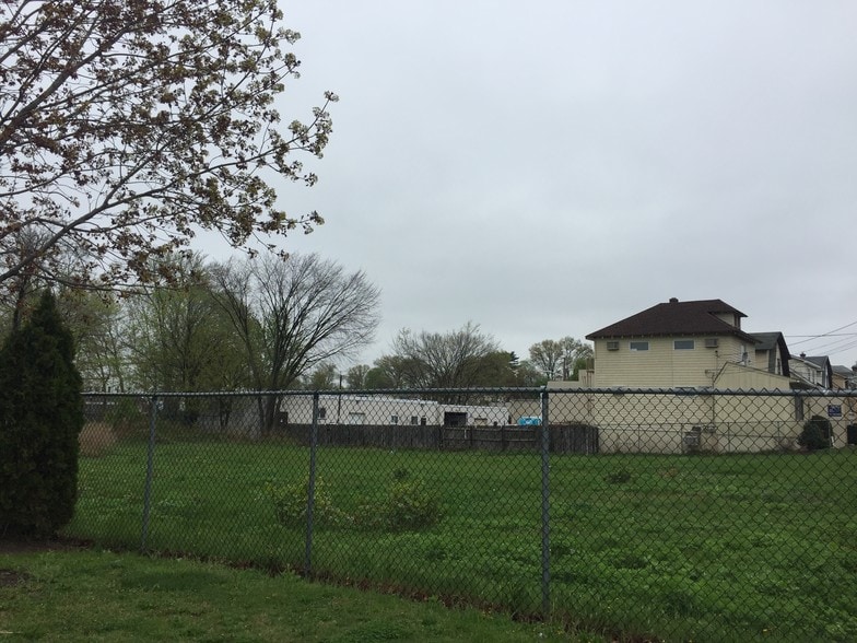 2237-2243 Morris Ave, Union Township, NJ for sale - Primary Photo - Image 2 of 3