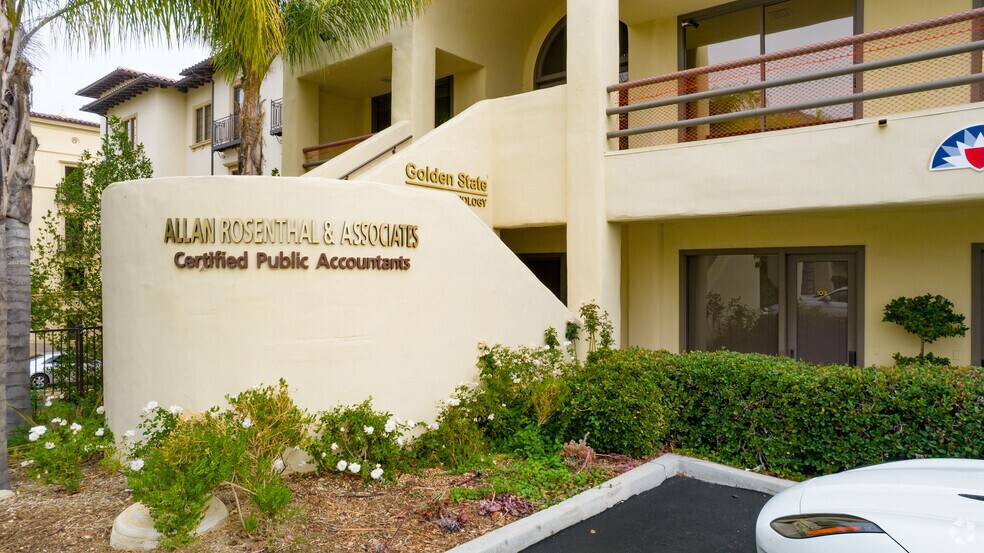 4766 Park Granada, Calabasas, CA à louer - Photo du bâtiment - Image 3 de 19