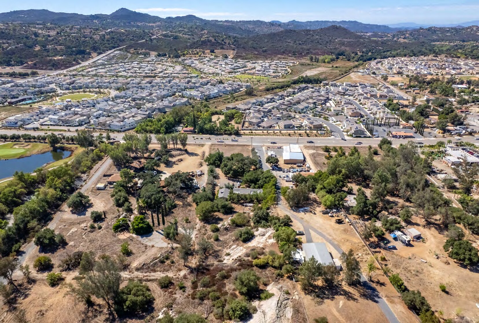 27845 Valley Center Rd, Valley Center, CA à vendre Photo principale- Image 1 de 7