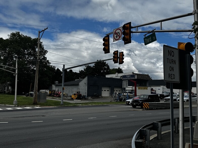 965 Route 22, Phillipsburg, NJ for sale - Building Photo - Image 2 of 7