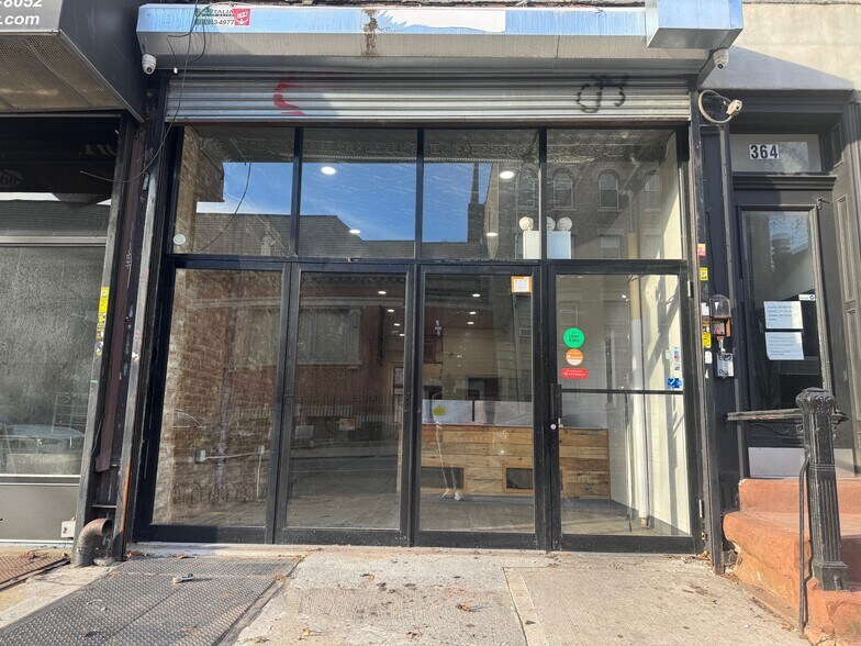 362-364 Lewis Ave, Brooklyn, NY à louer - Photo intérieure - Image 2 de 3