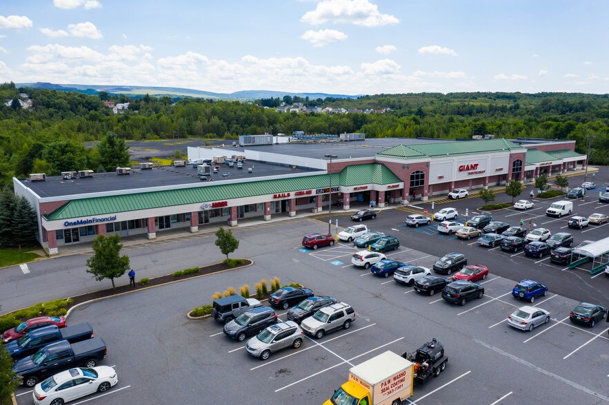 Main St, Dickson City, PA à louer - Photo du bâtiment - Image 1 de 1