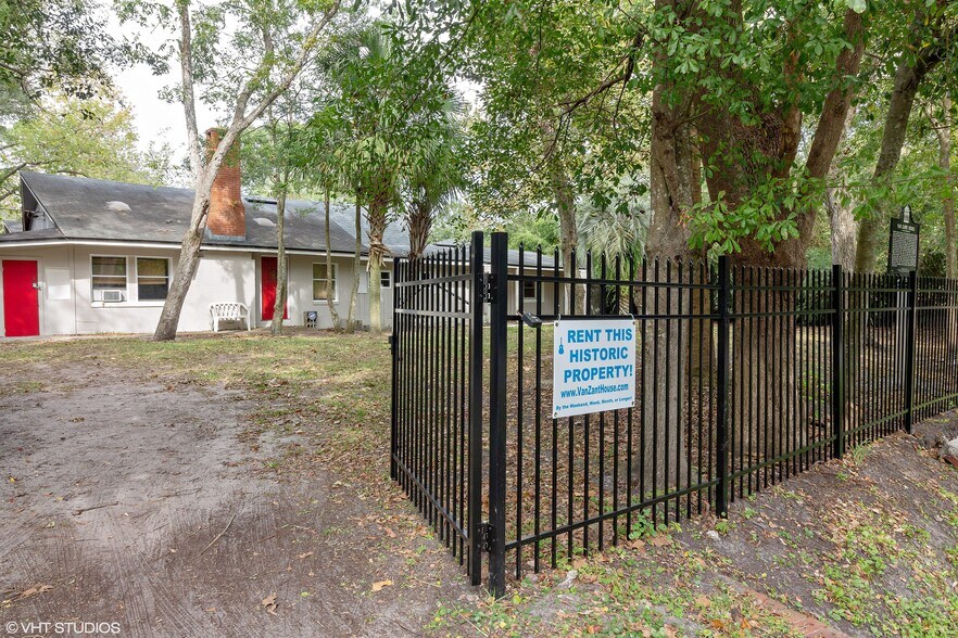 5419 Woodcrest Rd, Jacksonville, FL à vendre - Photo du bâtiment - Image 3 de 25