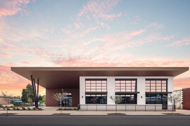 Plus de détails pour 1607 Central Ave, Chattanooga, TN - Bureau/Commerce de détail à louer