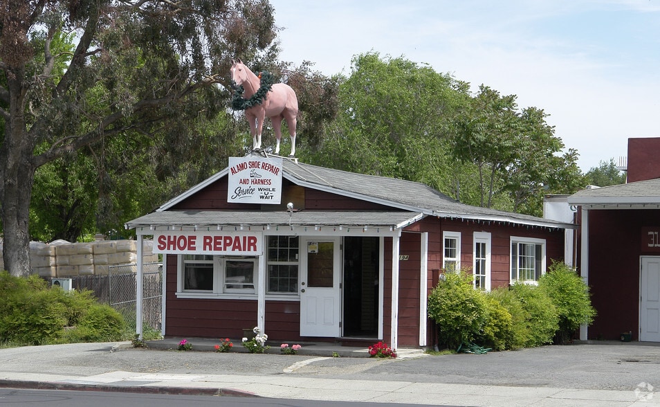 3194 Danville Blvd, Alamo, CA for sale - Primary Photo - Image 1 of 2