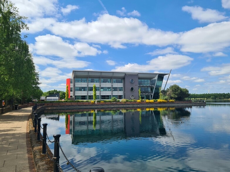 Lakeside Blvd, Doncaster for lease - Building Photo - Image 3 of 8