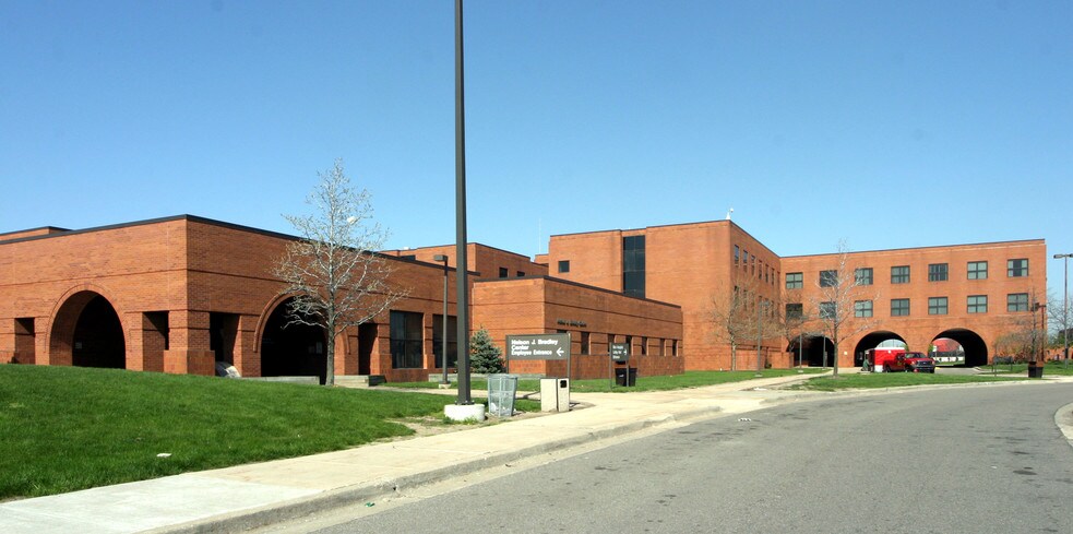 5555 Conner St, Detroit, MI à louer - Photo du bâtiment - Image 2 de 25