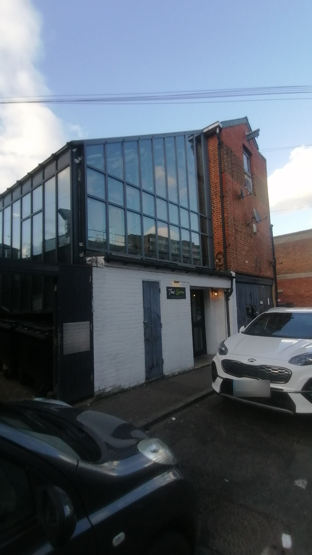 3 Nicholsons Ln, Maidenhead for lease Building Photo- Image 1 of 12