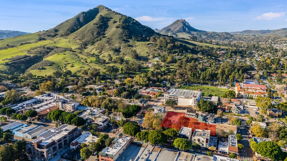 655 Monterey St, San Luis Obispo, CA à vendre - Photo du bâtiment - Image 2 de 6