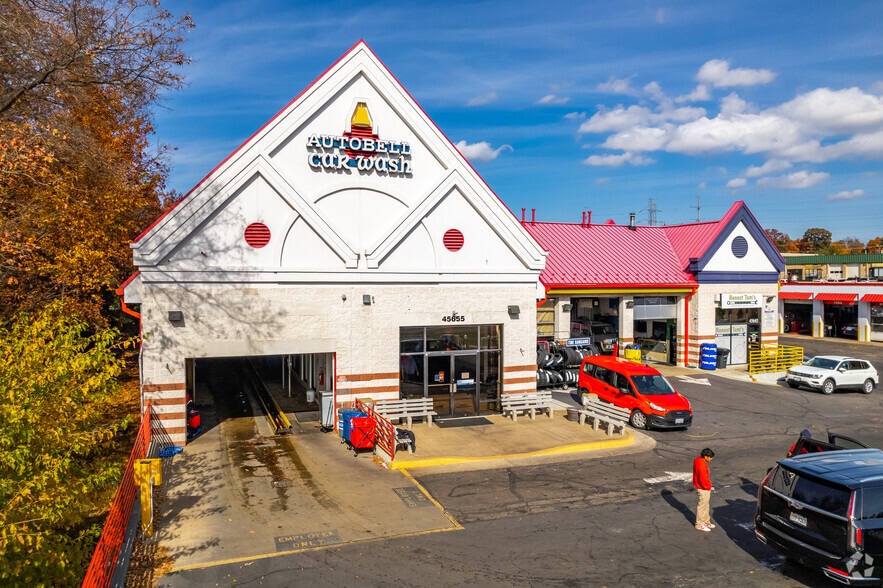 45655 Shepard Dr, Sterling, VA à vendre - Photo principale - Image 1 de 4