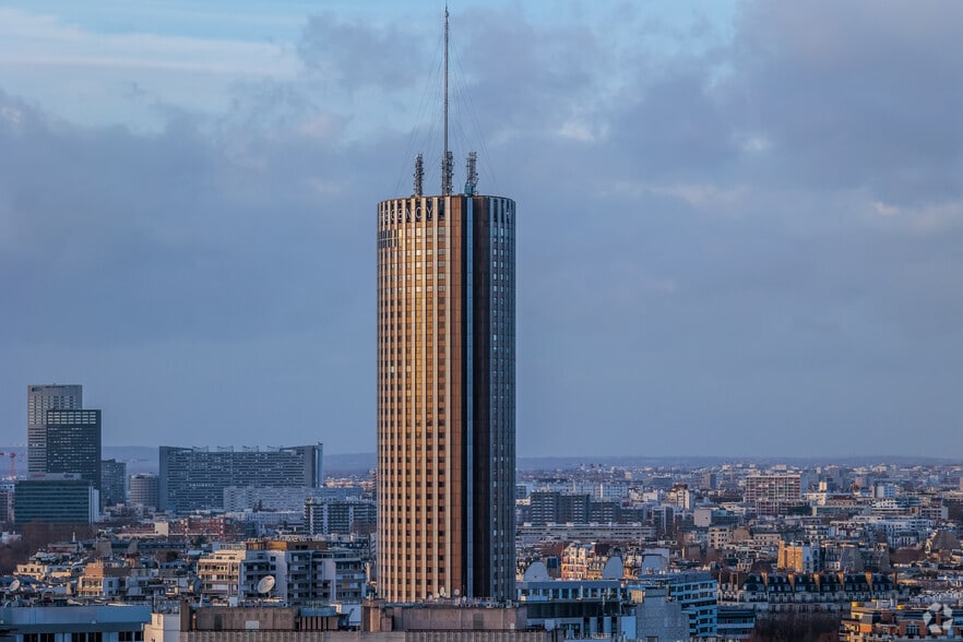 58 Boulevard Gouvion-Saint-Cyr, Paris for lease - Building Photo - Image 2 of 4