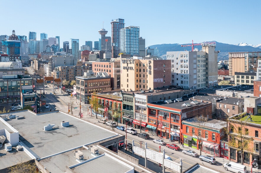 23 E Pender St, Vancouver, BC for sale - Building Photo - Image 2 of 10