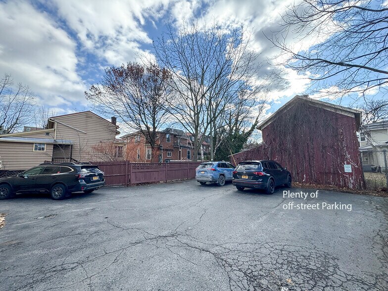 407 W Seneca St, Ithaca, NY for sale - Building Photo - Image 3 of 28