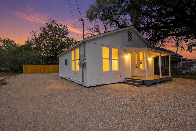 Plus de détails pour 1410 Fannin St, Columbus, TX - Bureau à vendre