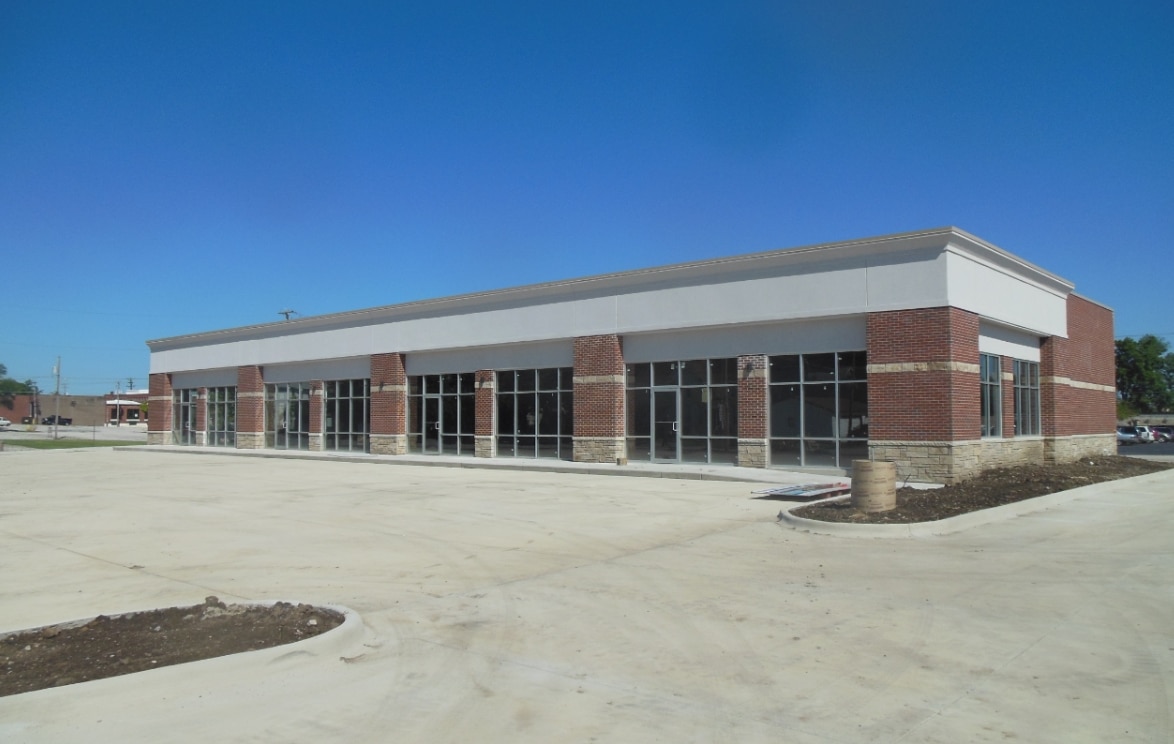 4015 6th Ave, Rock Island, IL for lease Building Photo- Image 1 of 2