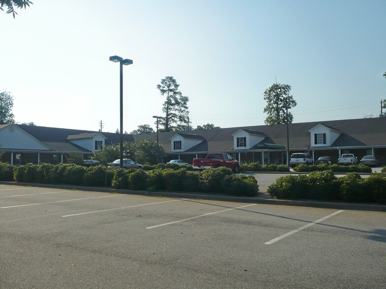 794 McDonough Rd, Jackson, GA à louer - Photo du bâtiment - Image 3 de 4