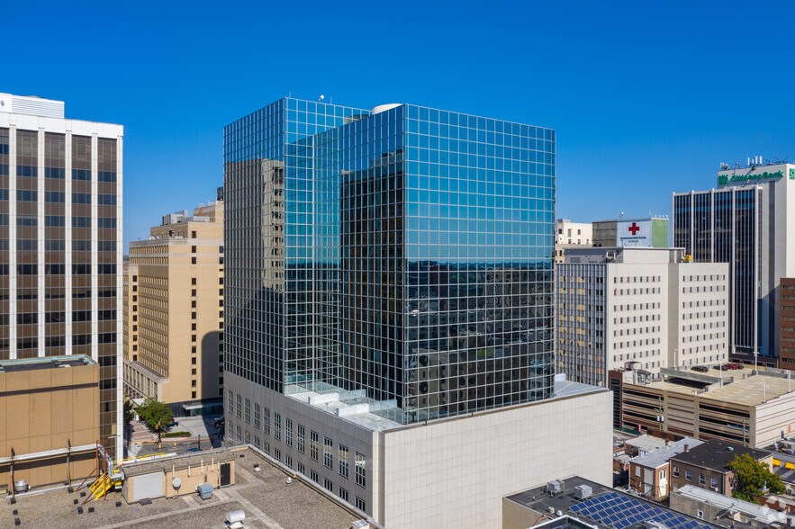 222 Delaware Ave, Wilmington, DE à louer - Photo du bâtiment - Image 3 de 11