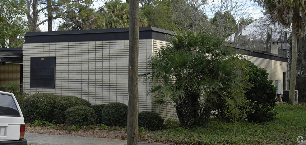 519 NE 1st St, Gainesville, FL for lease - Building Photo - Image 2 of 35