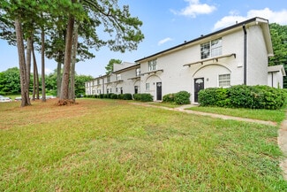 Plus de détails pour 7234 Tara Blvd, Jonesboro, GA - Multi-résidentiel à vendre